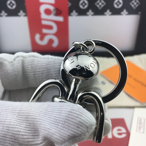 ブランドキーホルダー側面デザイン